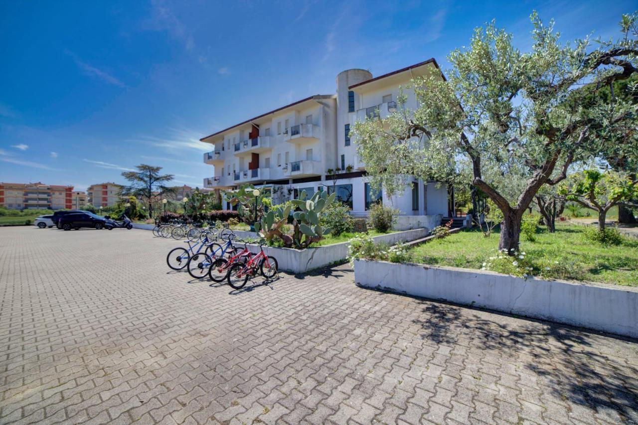 Hotel Sporting Vasto Zewnętrze zdjęcie