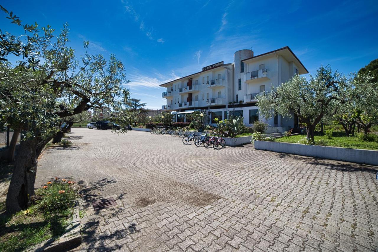 Hotel Sporting Vasto Zewnętrze zdjęcie